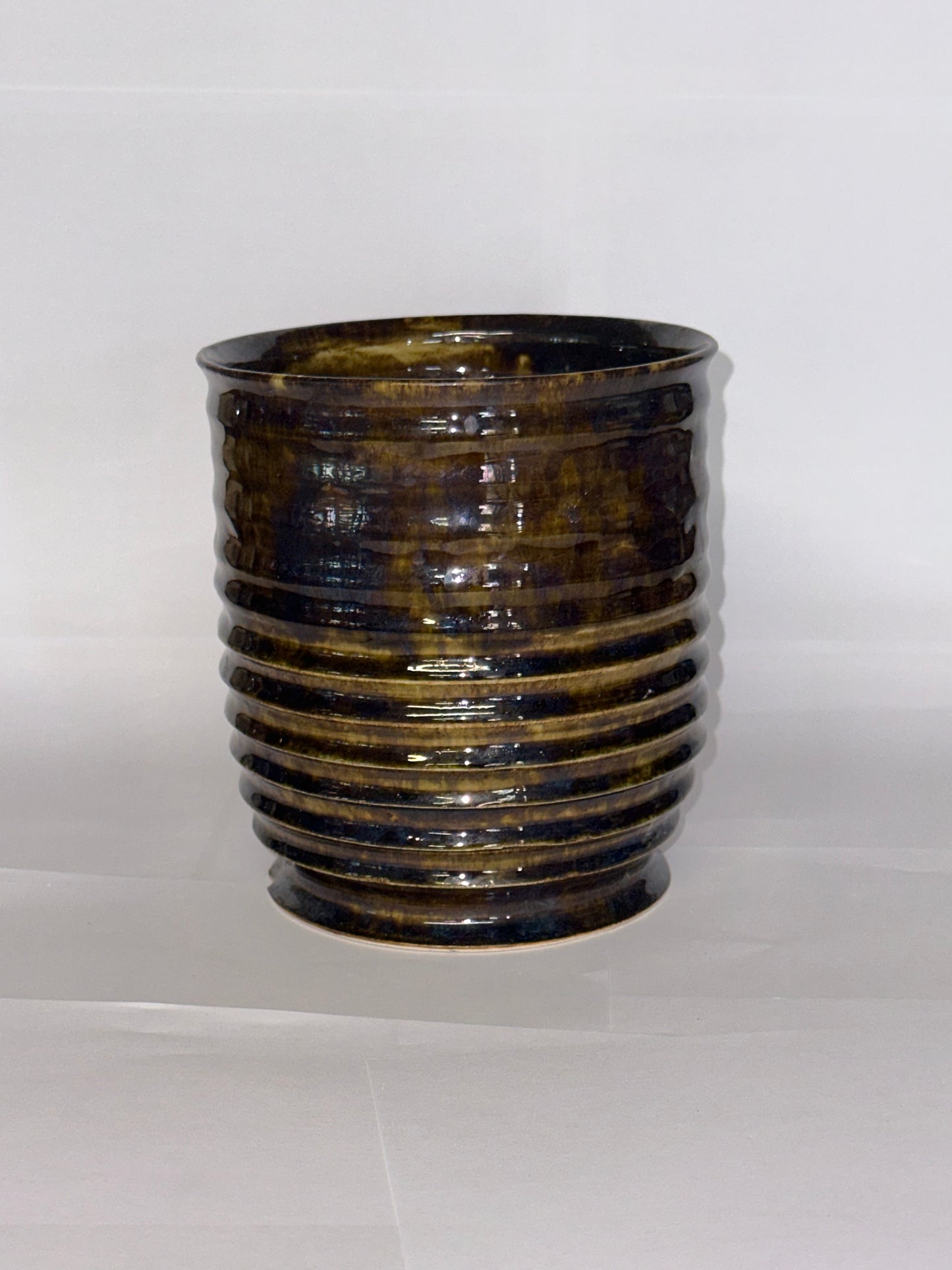 Brutalist plant pot