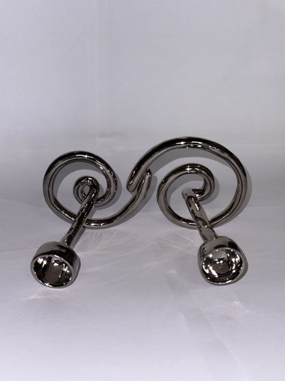 Double swirl candlestick holder